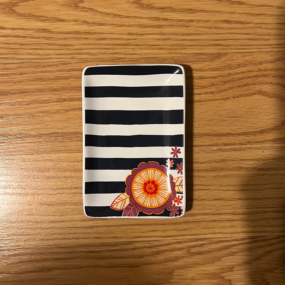 Thirty One Keepsake Tray Cabana Stripe